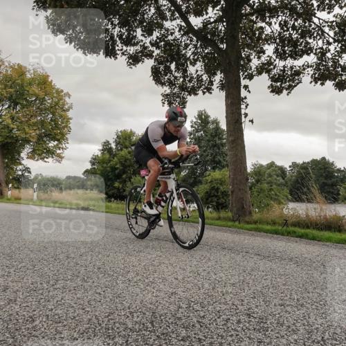 30.08.2026 - Elbe Triathlon Hamburg Michael Burmester http://msf.ph/oto/10045276 30.08.2026 09:26:59 Radfahren 245, 251, 596, 626, 635, 676 meine-sportfotos.de