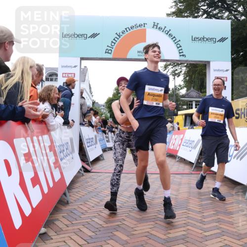 30.08.2026 - Blankeneser Heldenlauf Lena Gebhardt http://msf.ph/oto/10045292 30.08.2026 11:51:00 Ziel 2149, 2150, 2209, 2544, 2712, 2881 meine-sportfotos.de