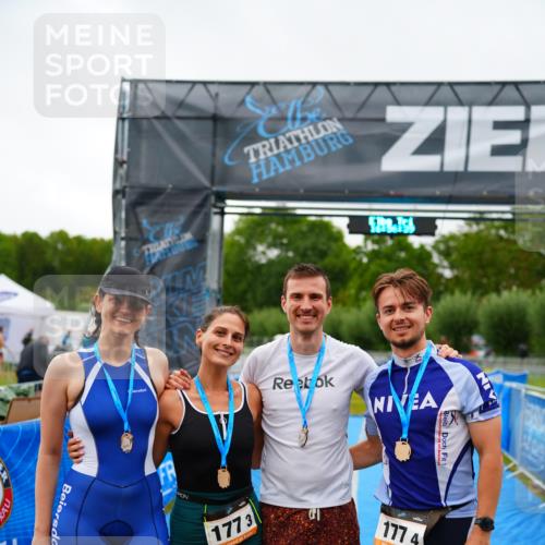 30.08.2026 - Elbe Triathlon Hamburg LAZAROV Photography http://msf.ph/oto/10045332 30.08.2026 16:56:39 Ziel  meine-sportfotos.de