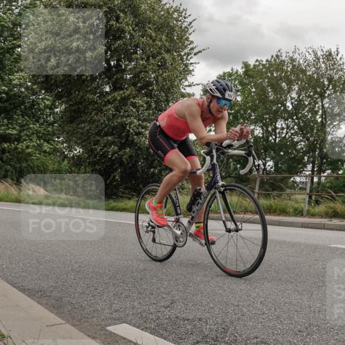 30.08.2026 - Elbe Triathlon Hamburg Michael Burmester http://msf.ph/oto/10045335 30.08.2026 15:25:27 Radfahren  meine-sportfotos.de