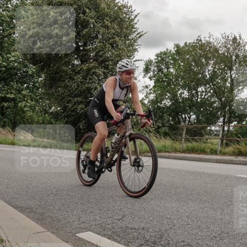 30.08.2026 - Elbe Triathlon Hamburg Michael Burmester http://msf.ph/oto/10045355 30.08.2026 15:25:36 Radfahren  meine-sportfotos.de