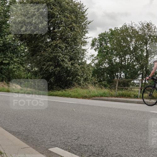 30.08.2026 - Elbe Triathlon Hamburg Michael Burmester http://msf.ph/oto/10045374 30.08.2026 15:25:45 Radfahren  meine-sportfotos.de