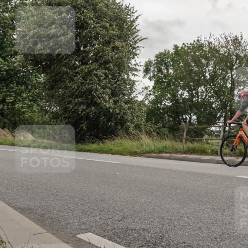 30.08.2026 - Elbe Triathlon Hamburg Michael Burmester http://msf.ph/oto/10045383 30.08.2026 15:25:54 Radfahren  meine-sportfotos.de