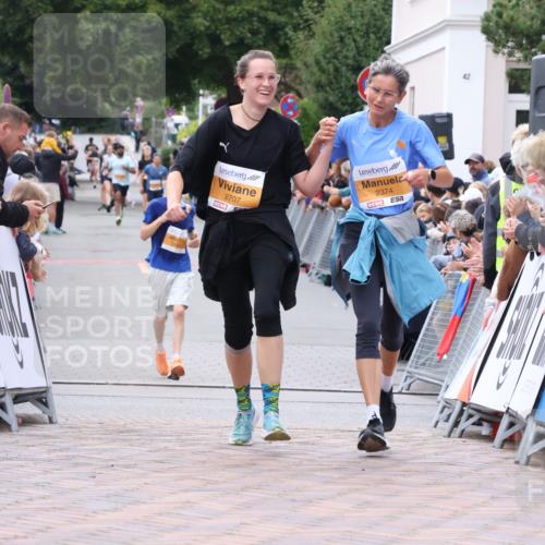 30.08.2026 - Blankeneser Heldenlauf Lena Gebhardt http://msf.ph/oto/10045412 30.08.2026 11:51:06 Ziel 2149, 2150, 2209, 2374, 2707, 2712 meine-sportfotos.de