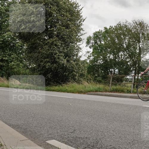 30.08.2026 - Elbe Triathlon Hamburg Michael Burmester http://msf.ph/oto/10045424 30.08.2026 15:26:25 Radfahren  meine-sportfotos.de