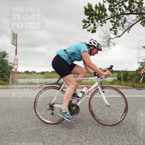 30.08.2026 - Elbe Triathlon Hamburg Michael Burmester http://msf.ph/oto/10045428 30.08.2026 14:22:32 Radfahren 142, 153 meine-sportfotos.de