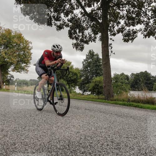 30.08.2026 - Elbe Triathlon Hamburg Michael Burmester http://msf.ph/oto/10045429 30.08.2026 09:27:39 Radfahren 613, 647 meine-sportfotos.de