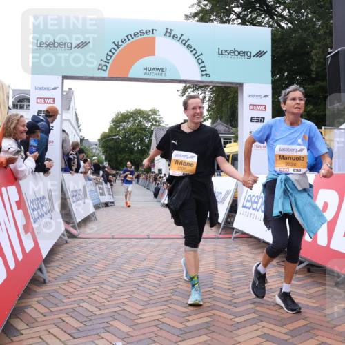 30.08.2026 - Blankeneser Heldenlauf Lena Gebhardt http://msf.ph/oto/10045497 30.08.2026 11:51:10 Ziel 2374, 2694, 2707 meine-sportfotos.de