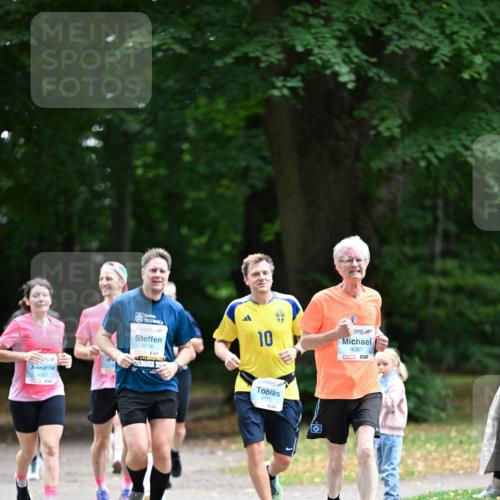 30.08.2026 - Blankeneser Heldenlauf Dr. Thomas Lammeyer http://msf.ph/oto/10045512 30.08.2026 11:22:43 Laufen 4307, 4136, 10, 4175, 4087, 57 meine-sportfotos.de