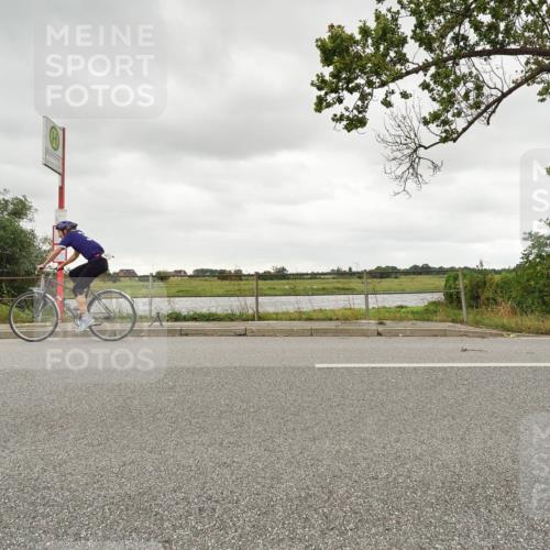 30.08.2026 - Elbe Triathlon Hamburg Michael Burmester http://msf.ph/oto/10045518 30.08.2026 14:24:02 Radfahren 134, 145 meine-sportfotos.de