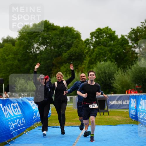 30.08.2026 - Elbe Triathlon Hamburg LAZAROV Photography http://msf.ph/oto/10045520 30.08.2026 17:02:40 Ziel  meine-sportfotos.de