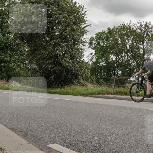 30.08.2026 - Elbe Triathlon Hamburg Michael Burmester http://msf.ph/oto/10045528 30.08.2026 15:27:15 Radfahren  meine-sportfotos.de