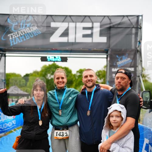 30.08.2026 - Elbe Triathlon Hamburg LAZAROV Photography http://msf.ph/oto/10045546 30.08.2026 17:03:03 Ziel  meine-sportfotos.de