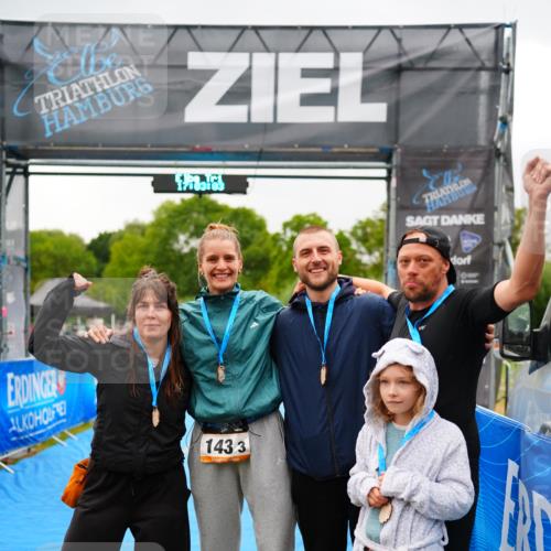 30.08.2026 - Elbe Triathlon Hamburg LAZAROV Photography http://msf.ph/oto/10045560 30.08.2026 17:03:03 Ziel  meine-sportfotos.de