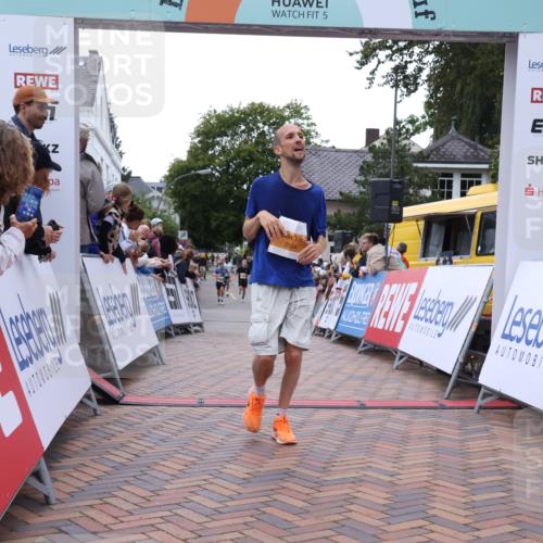 30.08.2026 - Blankeneser Heldenlauf Lena Gebhardt http://msf.ph/oto/10045570 30.08.2026 11:51:14 Ziel 2374, 2694, 2707 meine-sportfotos.de