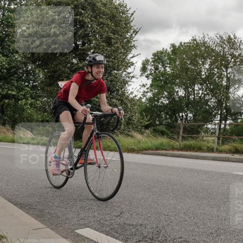 30.08.2026 - Elbe Triathlon Hamburg Michael Burmester http://msf.ph/oto/10045601 30.08.2026 15:27:56 Radfahren  meine-sportfotos.de