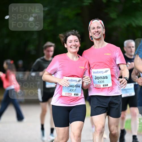 30.08.2026 - Blankeneser Heldenlauf Dr. Thomas Lammeyer http://msf.ph/oto/10045638 30.08.2026 11:22:48 Laufen 4307, 4308, 57 meine-sportfotos.de