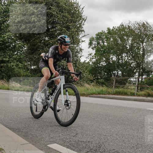 30.08.2026 - Elbe Triathlon Hamburg Michael Burmester http://msf.ph/oto/10045647 30.08.2026 15:28:37 Radfahren  meine-sportfotos.de