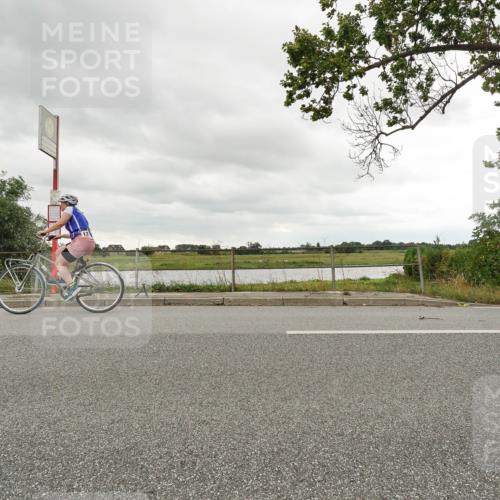 30.08.2026 - Elbe Triathlon Hamburg Michael Burmester http://msf.ph/oto/10045655 30.08.2026 14:27:10 Radfahren  meine-sportfotos.de