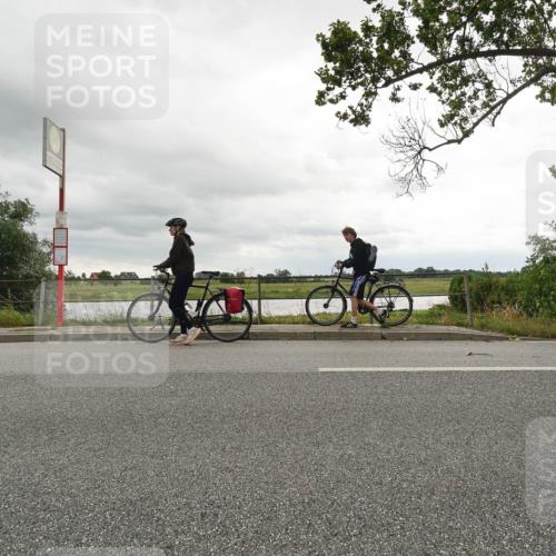 30.08.2026 - Elbe Triathlon Hamburg Michael Burmester http://msf.ph/oto/10045686 30.08.2026 14:29:13 Radfahren  meine-sportfotos.de