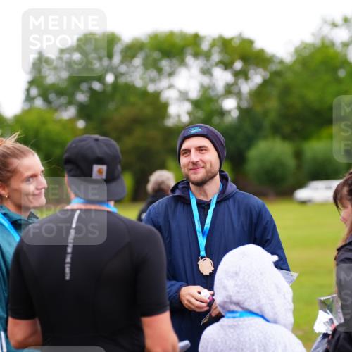 30.08.2026 - Elbe Triathlon Hamburg LAZAROV Photography http://msf.ph/oto/10045693 30.08.2026 17:04:09 Ziel  meine-sportfotos.de