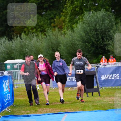 30.08.2026 - Elbe Triathlon Hamburg LAZAROV Photography http://msf.ph/oto/10045726 30.08.2026 17:05:00 Ziel  meine-sportfotos.de