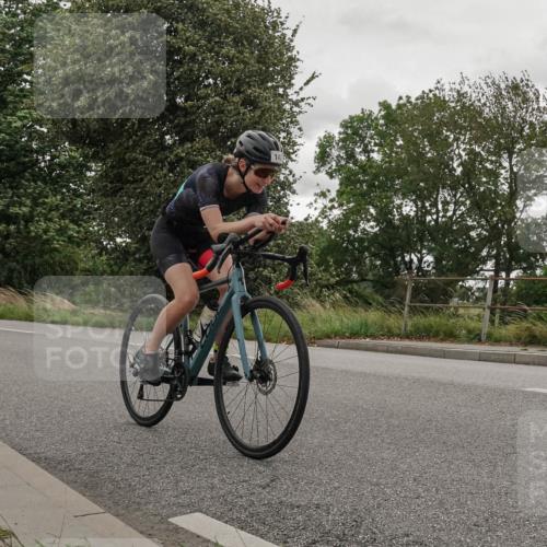 30.08.2026 - Elbe Triathlon Hamburg Michael Burmester http://msf.ph/oto/10045787 30.08.2026 15:30:09 Radfahren  meine-sportfotos.de
