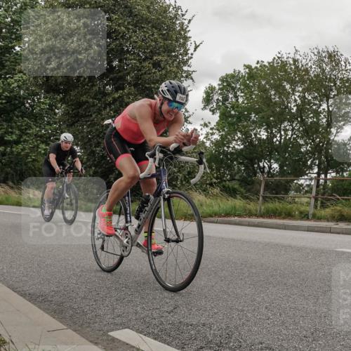30.08.2026 - Elbe Triathlon Hamburg Michael Burmester http://msf.ph/oto/10045797 30.08.2026 15:30:10 Radfahren  meine-sportfotos.de