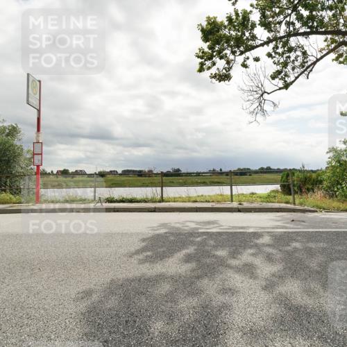30.08.2026 - Elbe Triathlon Hamburg Michael Burmester http://msf.ph/oto/10045873 30.08.2026 14:33:05 Radfahren  meine-sportfotos.de
