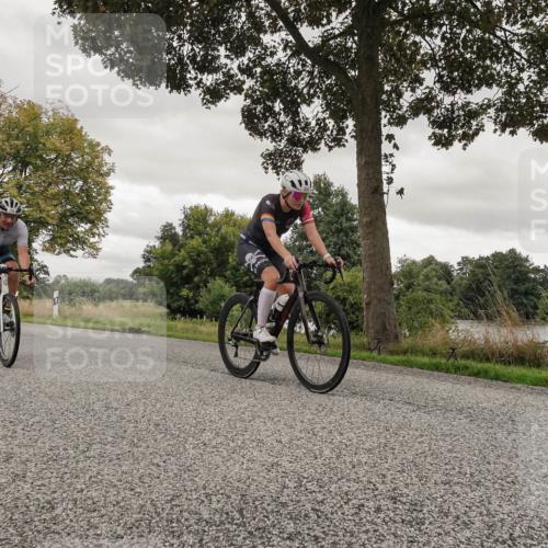 30.08.2026 - Elbe Triathlon Hamburg Michael Burmester http://msf.ph/oto/10045926 30.08.2026 09:29:36 Radfahren 274, 302, 393, 395, 430, 532, 702, 750 meine-sportfotos.de