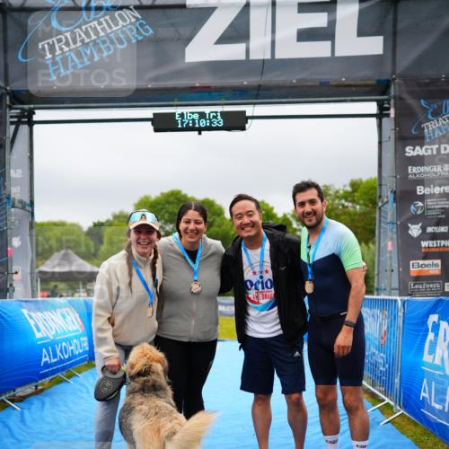 30.08.2026 - Elbe Triathlon Hamburg LAZAROV Photography http://msf.ph/oto/10046016 30.08.2026 17:10:33 Ziel  meine-sportfotos.de