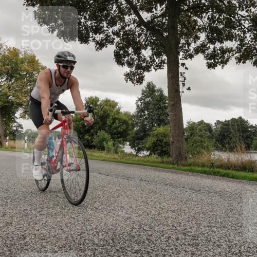 30.08.2026 - Elbe Triathlon Hamburg Michael Burmester http://msf.ph/oto/10046035 30.08.2026 09:30:05 Radfahren 292, 426, 561, 641, 752 meine-sportfotos.de