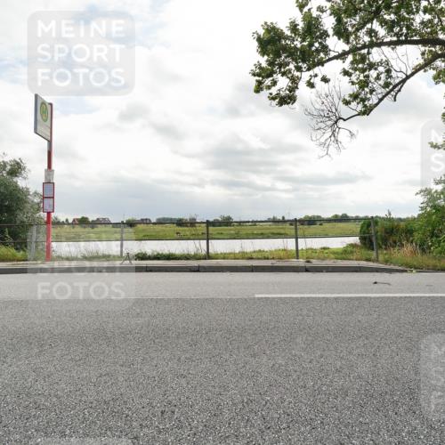 30.08.2026 - Elbe Triathlon Hamburg Michael Burmester http://msf.ph/oto/10046045 30.08.2026 14:40:31 Radfahren  meine-sportfotos.de