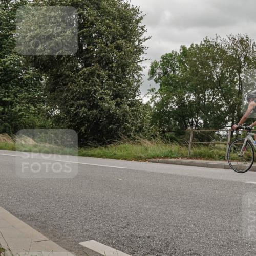30.08.2026 - Elbe Triathlon Hamburg Michael Burmester http://msf.ph/oto/10046078 30.08.2026 15:32:36 Radfahren  meine-sportfotos.de