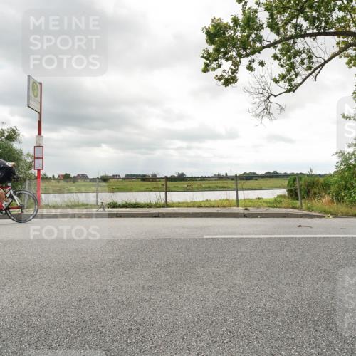 30.08.2026 - Elbe Triathlon Hamburg Michael Burmester http://msf.ph/oto/10046089 30.08.2026 14:42:46 Radfahren  meine-sportfotos.de