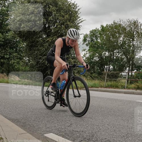 30.08.2026 - Elbe Triathlon Hamburg Michael Burmester http://msf.ph/oto/10046106 30.08.2026 15:32:57 Radfahren  meine-sportfotos.de
