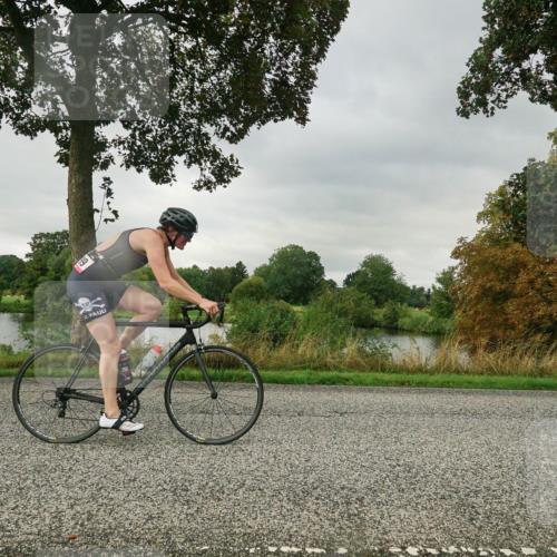 30.08.2026 - Elbe Triathlon Hamburg Michael Burmester http://msf.ph/oto/10046109 30.08.2026 09:22:20 Radfahren 193, 286, 299, 301, 411 meine-sportfotos.de