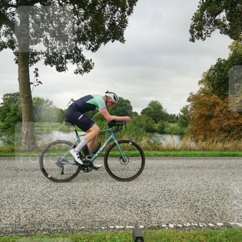 30.08.2026 - Elbe Triathlon Hamburg Michael Burmester http://msf.ph/oto/10046142 30.08.2026 09:22:32 Radfahren 398, 565 meine-sportfotos.de