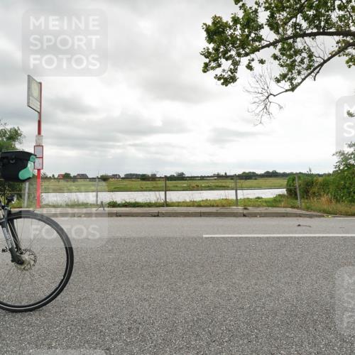 30.08.2026 - Elbe Triathlon Hamburg Michael Burmester http://msf.ph/oto/10046159 30.08.2026 14:44:13 Radfahren  meine-sportfotos.de