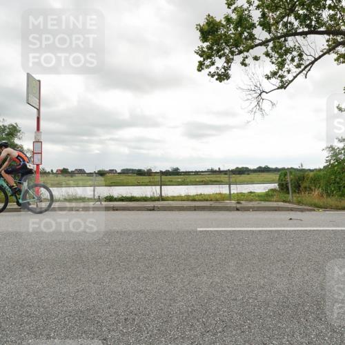 30.08.2026 - Elbe Triathlon Hamburg Michael Burmester http://msf.ph/oto/10046197 30.08.2026 14:44:45 Radfahren 150 meine-sportfotos.de