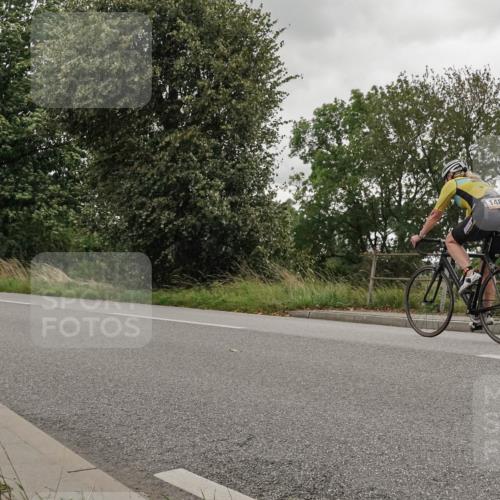 30.08.2026 - Elbe Triathlon Hamburg Michael Burmester http://msf.ph/oto/10046199 30.08.2026 15:33:53 Radfahren  meine-sportfotos.de