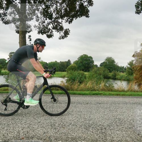 30.08.2026 - Elbe Triathlon Hamburg Michael Burmester http://msf.ph/oto/10046200 30.08.2026 09:23:03 Radfahren 182, 404, 413, 439, 705, 1895 meine-sportfotos.de