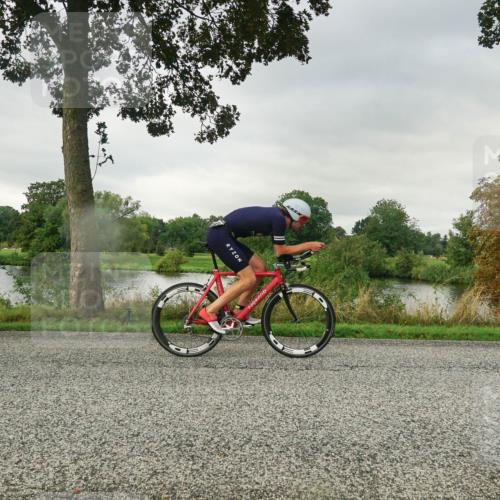 30.08.2026 - Elbe Triathlon Hamburg Michael Burmester http://msf.ph/oto/10046203 30.08.2026 09:23:04 Radfahren 182, 404, 413, 439, 705, 1895 meine-sportfotos.de