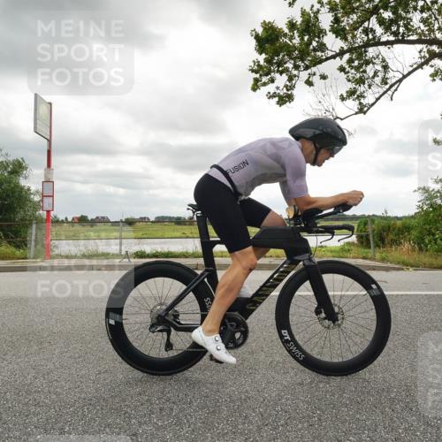 30.08.2026 - Elbe Triathlon Hamburg Michael Burmester http://msf.ph/oto/10046245 30.08.2026 14:46:07 Radfahren 148, 176 meine-sportfotos.de