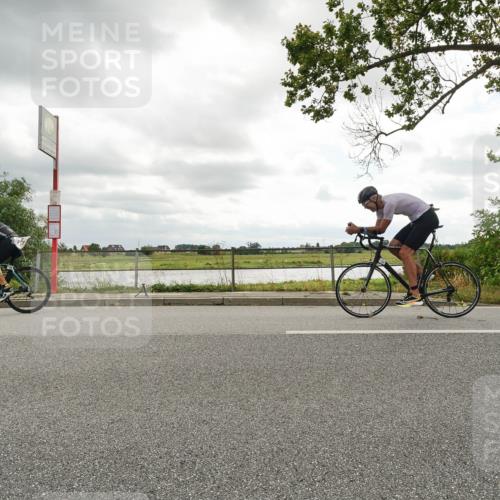 30.08.2026 - Elbe Triathlon Hamburg Michael Burmester http://msf.ph/oto/10046261 30.08.2026 14:46:11 Radfahren 148 meine-sportfotos.de