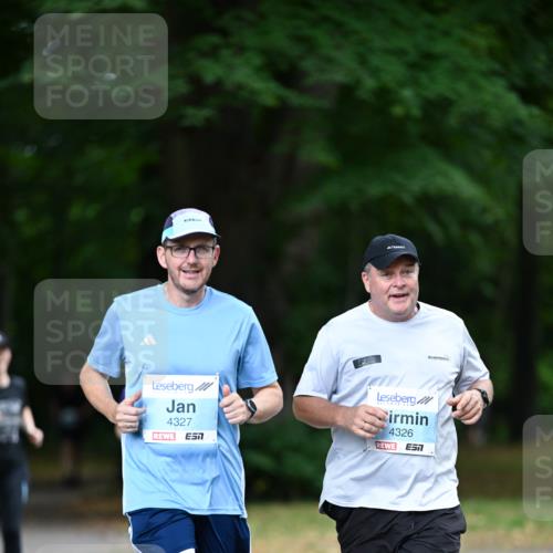 30.08.2026 - Blankeneser Heldenlauf Dr. Thomas Lammeyer http://msf.ph/oto/10046296 30.08.2026 11:24:13 Laufen 4327, 4326, 7 meine-sportfotos.de