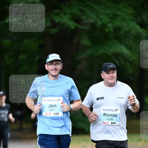 30.08.2026 - Blankeneser Heldenlauf Dr. Thomas Lammeyer http://msf.ph/oto/10046299 30.08.2026 11:24:13 Laufen 4327, 4326 meine-sportfotos.de