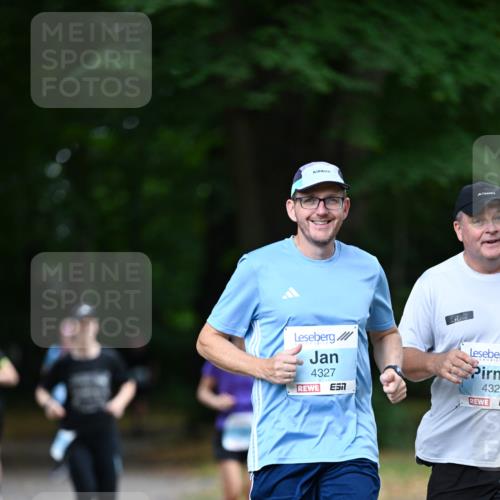 30.08.2026 - Blankeneser Heldenlauf Dr. Thomas Lammeyer http://msf.ph/oto/10046307 30.08.2026 11:24:14 Laufen 4327, 4326 meine-sportfotos.de