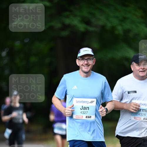 30.08.2026 - Blankeneser Heldenlauf Dr. Thomas Lammeyer http://msf.ph/oto/10046309 30.08.2026 11:24:14 Laufen 4327, 4326 meine-sportfotos.de