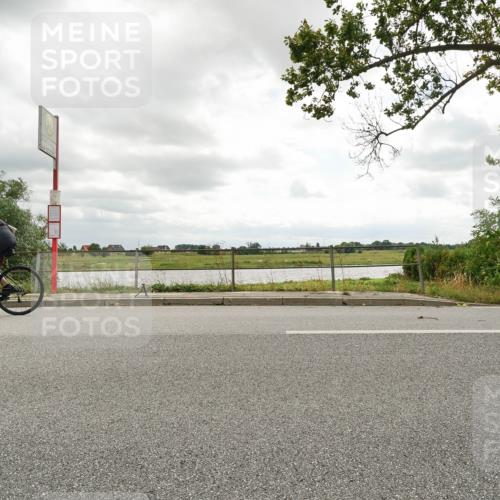 30.08.2026 - Elbe Triathlon Hamburg Michael Burmester http://msf.ph/oto/10046311 30.08.2026 14:46:40 Radfahren  meine-sportfotos.de